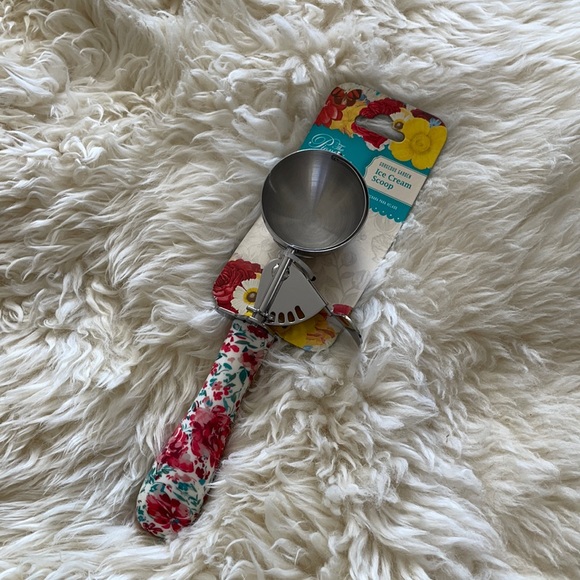 The Pioneer Woman Gorgeous Garden Ice Cream Scoop - Picture 1 of 3